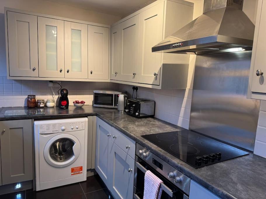 Stylish, Spacious And Central 4 Bedroom House Belfast Exteriör bild